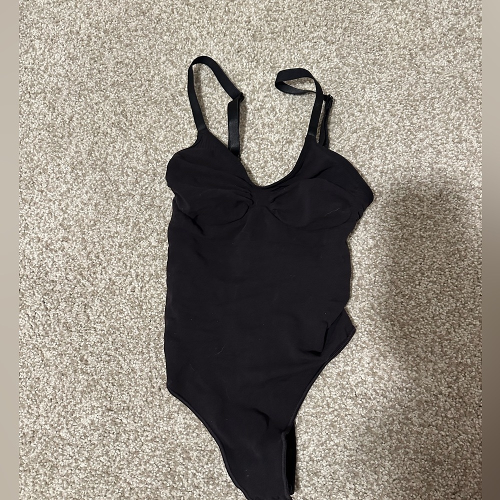 skims thong bodysuit